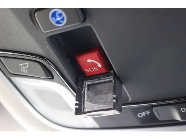 Honda Total Care プレミアムにご加入いただくことで、あたらしい地図に自動で更新できたり、緊急時にオペレーターのサポートを受けることが可能です！