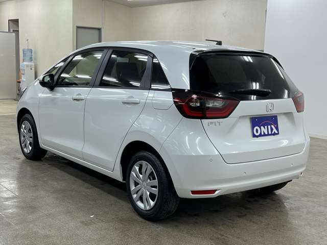 当店はナンバー登録されただけで、まだ誰も乗っていないお車を取り揃えております♪