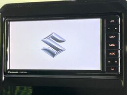 【ナビゲーション】目的地までしっかり案内してくれる使いやすいナビ。Bluetooth接続すればお持ちのスマホやMP3プレイヤーの音楽を再生可能！毎日の運転がさらに楽しくなります！！