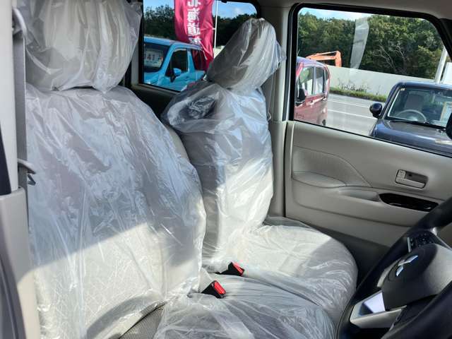 大切な愛車を見つけるお手伝いから始まり、ご購入後もできるだけ長く、安全にお乗りいただけるようにアフターサポートにも全力で取り組んでいます。