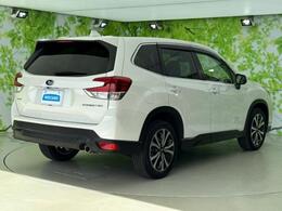 全国に店舗を展開しているのでどこでもお取り寄せが可能です！この車が気になるけど遠方だから・・・と諦める必要はありません！※別途陸送費が必要です。