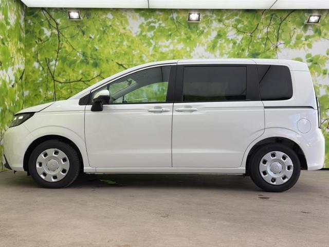 WECARSの在庫ページをご覧いただき誠にありがとうございます！WECARSは「お客様第一」をモットーにお客様のカーライフを全力でサポートいたします！