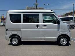 当店中古車は比較的状態の良い車を厳選しております。