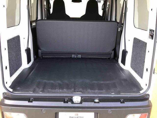 室内広々、荷物も沢山載せられます♪