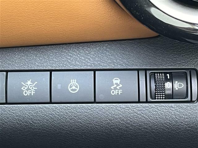 【ステアリングヒーター】冬場の寒い日に手がかじかみながら運転するのはツライですよね。でも、これがあれば安心です！ハンドルのグリップ部がじわっと暖かくなって心までポカポカします。