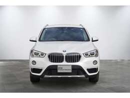 BMWのまさに「顔」ともいえる「キドニー・グリル」は、他の追随を許さない存在感を誇り、「キドニー・グリル」を見かけただけでBMWの風格を感じさせます！！