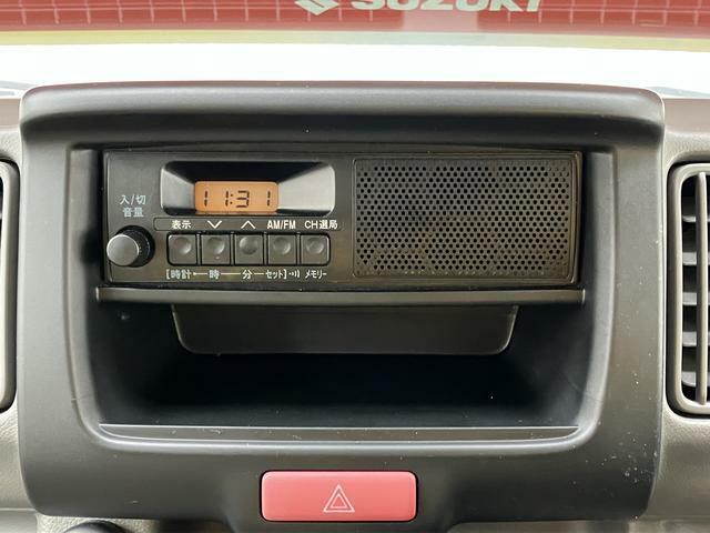 標準装備のAM/FMラジオです。