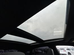 有償で全国納車も可能です！全国展開のガリバーネットワークで、北海道から沖縄までどこでもご納車可能です！詳細はお気軽にお問い合わせください！