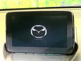 【メーカー純正ナビ】インテリアに溶け込むスタイリッシュな「専用設計」メーカーナビを装備♪視認性や操作性など基本性能にも優れ、より上質なカーライフをお楽しみいただけます。