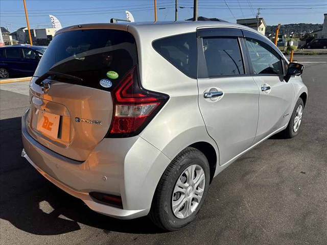 気になる車両はすぐにお問合せください★右のカーセンサー専用ダイヤルからお電話いただくと現地スタッフが丁寧に対応いたします★店舗直通電話番号はこちら