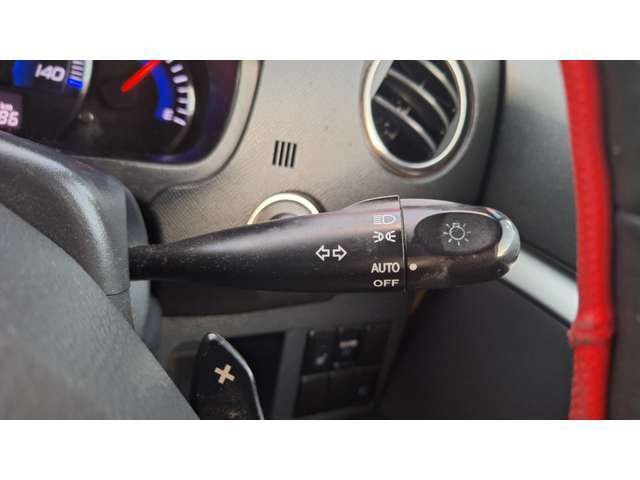 運転席操作部です。不明点はお気軽にご質問ください♪