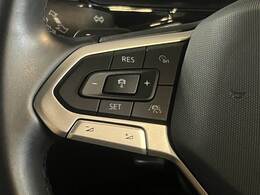 【クルーズコントロール】装備車両になります。遠距離ドライブの高速道路などでは大活躍で疲労軽減に役立ちます。