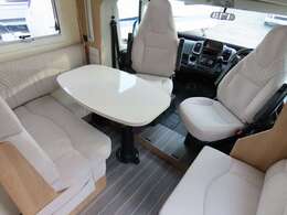 ☆お問い合わせ先☆キャンピングカー専門店☆　岐阜県安八郡安八町東結1405　　　　TEL　0584-62-1155　　　　メールアドレス　gifu1＠fujicars.jp