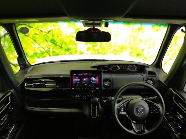 「この車の写真をもっと見たい」「状態が気になる」「この装備はついている？」どんな小さな疑問でもお気軽にお問い合わせください！