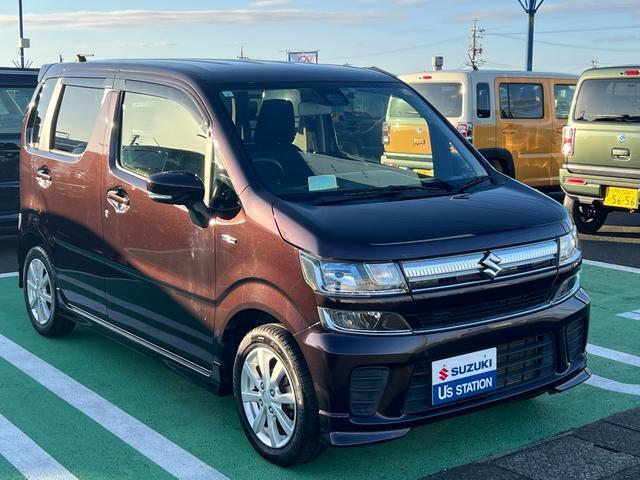 雨天時に窓を少し開けて換気ができるドアバイザーが装備されています