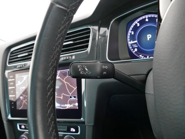 メーカー直営認定中古車 1オーナ　禁煙車　LEDライト　スマートキースペア有　アクティブインフォディスプレイ　純正ナビゲーション　ブルートゥース通信　カープレイアンドロイドオート対応　コーナーセンサー