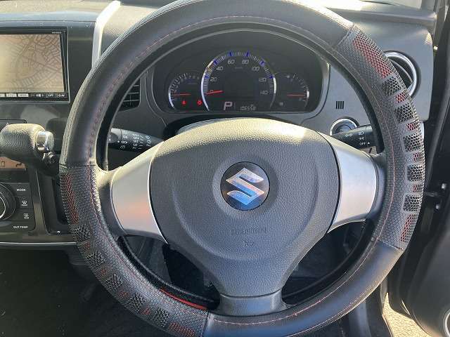 ローンをお考えのお客様にお知らせです♪お支払い回数72回までOKです♪全国各地からFAXで簡単審査が行えますので、面倒な手続きもなくとっても便利ですよ♪