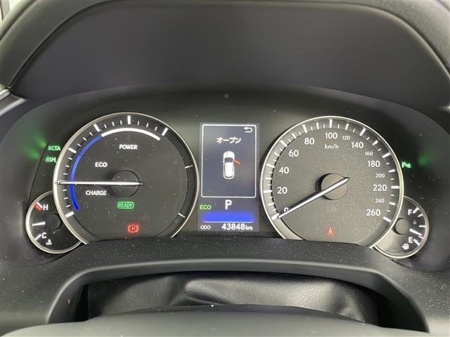 【スピードメーター】メーターがシンプルで見やすく運転しやすいですね！