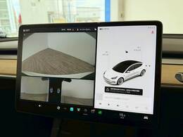 【カラーバックモニター】を装備しております。リアの映像がカラーで映し出されますので日々の駐車も安心安全です。