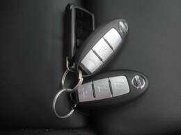 インテリジェントキー装備。ポケットやカバンに入れておくだけ。車両の始動操作を楽にする便利アイテム☆