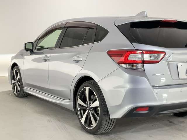 中古車でもスタンダードになりつつある【ボディーコーティング】当社は磨き施工込みの親水性コーティングですので、仕上がり＆その後の維持も◎です♪