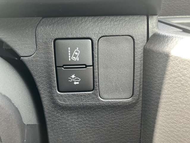登録済未使用車/バックモニター/トヨタセーフティーセンス/AC100V電源/ダブルエアバック/オートハイビーム/レーンキーピング/トラクションコントロール/キーレスエントリー/電動格納ドアミラー
