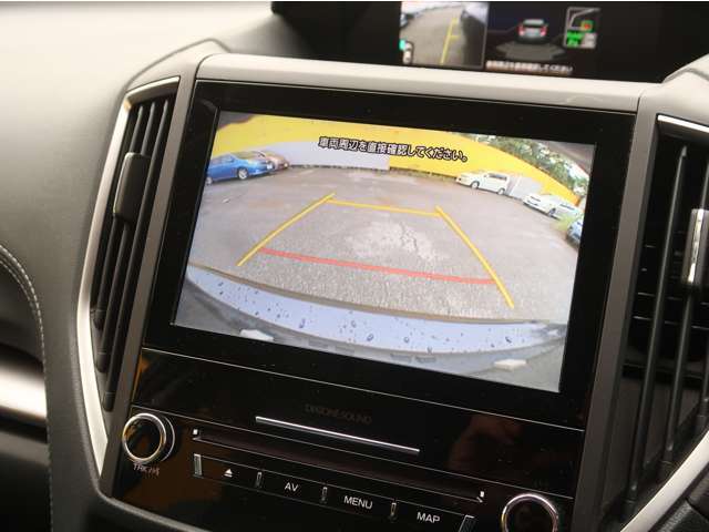 車庫入れもラクラク出来るバックモニター付きです！これがあれば運転に自信のない方も安心して運転が出来ますよ！