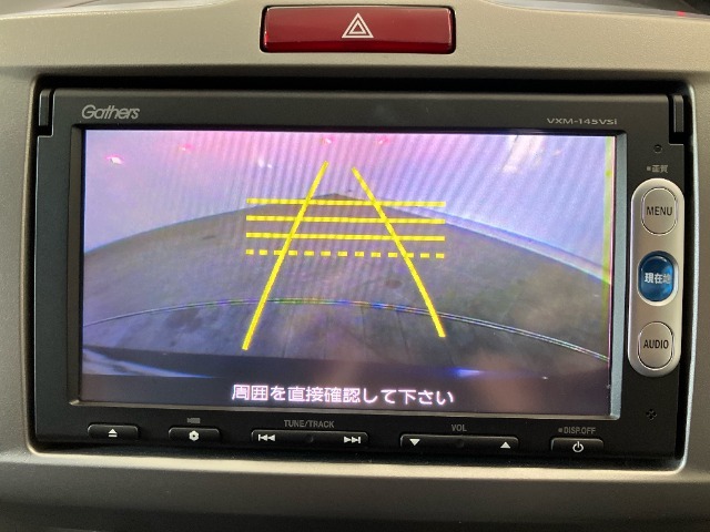駐車がしやすいバックカメラを装備しています。