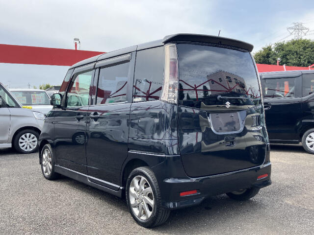 ☆当店は茨城県内に18店舗の営業所を構えております！車検・整備・板金・保険とお車の事は全てナオイオートにお任せ下さい！また、全車に1年保証が付きます！最長の2年保証も承ります！お気軽にご相談して下さい！