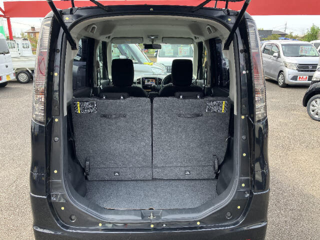 ☆当店は茨城県内に18店舗の営業所を構えております！車検・整備・板金・保険とお車の事は全てナオイオートにお任せ下さい！また、全車に1年保証が付きます！最長の2年保証も承ります！お気軽にご相談して下さい！