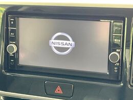 【純正ナビ】人気の純正ナビを装備。オーディオ機能も充実しており、Bluetooth接続すればお持ちのスマホやMP3プレイヤーの音楽を再生可能！毎日の運転がさらに楽しくなります！！