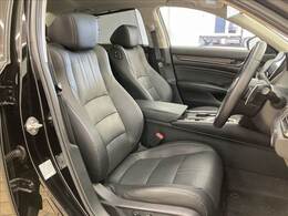 ブラックレザーシートを装備！！