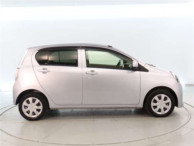 すぐに使いこなせる、誰もが安心して乗れる。そのコンパクトボディの中には、さり気ない気遣いが箇所にあります。