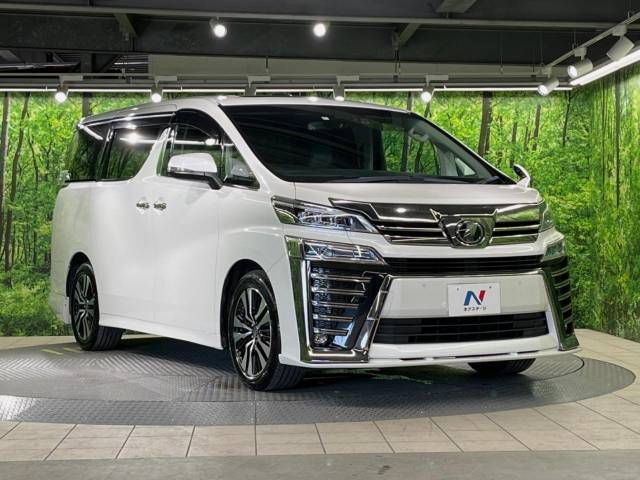 大好評のボディコーティング「弾スプラッシュコート」もご納車までに施工可能。通常のガラスコートと異なる、耐久年数6年の無機質ガラスコーティングが、ボディをキレイな状態に保ってくれます。
