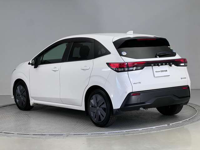 【ワイド保証】日産販売店の中古車には、無料で保証が付いています。走行距離無制限で、無料保証期間は1年間から。品質に自信があるから実現した、日産ならではの保証です。
