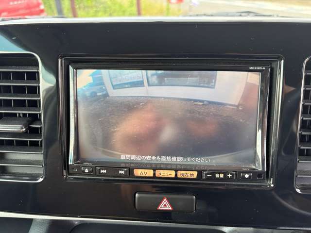 バックカメラ付きなので駐車も安心です！！