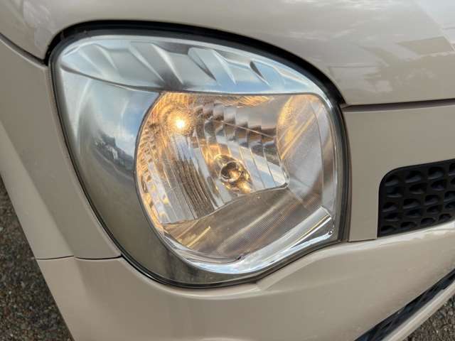 ヘッドライトクリーニング施工も納車前に行います！！