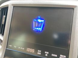 【メーカー純正ナビ】インテリアに溶け込むスタイリッシュな「専用設計」メーカーナビを装備♪視認性や操作性など基本性能にも優れ、より上質なカーライフをお楽しみいただけます。