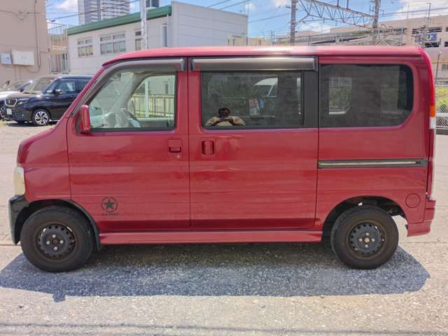 外装は使用感ありありですが壊れている所は無いです♪