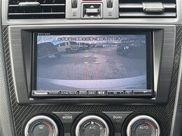 【バックカメラ】駐車が苦手な方でも映像で後方の安全確認もしっかり見えない死角の部分や距離感などモニター確認することが可能です。