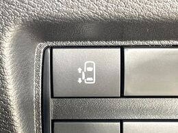 【パワースライドドア】スマートキーや運転席のスイッチでスライドドアの開閉が可能♪電動だから力を入れてドアを開ける必要が無く、小さいお子様でも、重い荷物を持っている時もラクに開け閉めできます♪