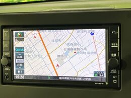 【純正ナビ】人気の純正ナビを装備。オーディオ機能も充実しており、Bluetooth接続すればお持ちのスマホやMP3プレイヤーの音楽を再生可能！毎日の運転がさらに楽しくなります！！