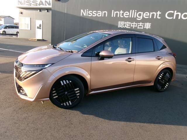 横からの見た目も、スタイリッシュです。視点も高いので、見晴らしも良く、運転しやすいです。