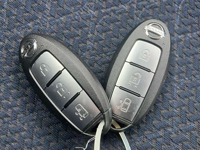 インテリジェントキー付きで乗り降りらくらく♪