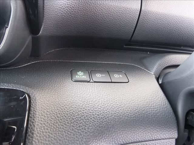 純正ディスプレイオーディオ☆Bluetooth☆Bモニター☆USB電源☆前席シートヒーター☆左側パワスラ☆LEDヘッドライト☆LEDフォグ☆リアパーキングセンサー☆ホンダセンシング☆ACC☆禁煙車☆