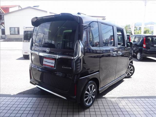 純正ディスプレイオーディオ☆Bluetooth☆Bモニター☆USB電源☆前席シートヒーター☆左側パワスラ☆LEDヘッドライト☆LEDフォグ☆リアパーキングセンサー☆ホンダセンシング☆ACC☆禁煙車☆