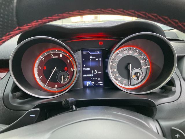 令和3年1月登録　スイフトスポーツ　2型　走行37，110km　左リアフェンダー周辺傷凹み　カーナビ　フルセグ　全方位モニター　衝突被害軽減ブレーキ後退時ブレーキサポート　前後・誤発進抑制機能