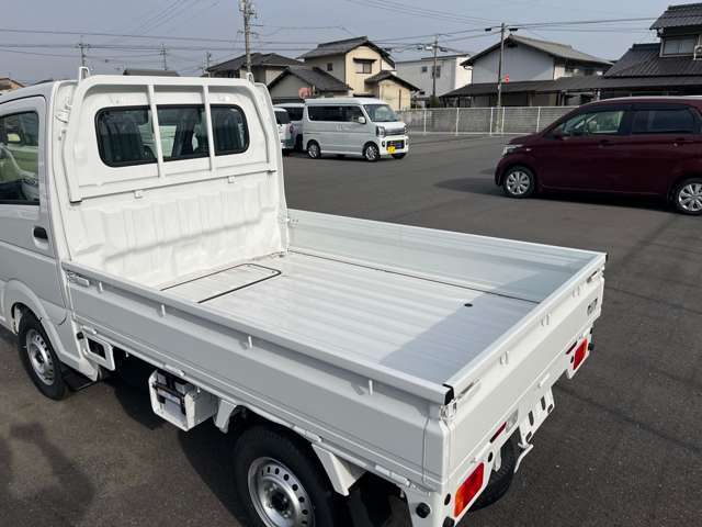 ☆弊社の整備工場には国家資格を持った整備士が多数在籍しております。また、軽自動車だけでなく普通車や外車の整備も実施しておりますのでご購入いただいたお車だけでなくご家族のお車の整備もお任せください☆