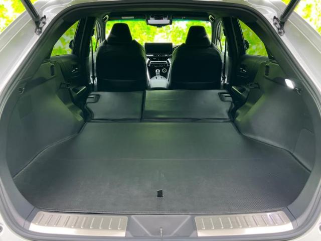 WECARS（ウィーカーズ）は全国250店舗展開！作業の都合上、車両をご覧頂けない場合がございます。来店前にお問合せ下さい