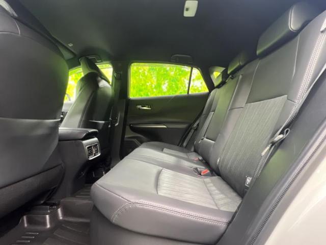 WECARSでは各商談席に大型モニターをご用意しております！見やすい大画面でゆったりと全国の在庫をご覧いただけます！是非ご来店お待ちしております！